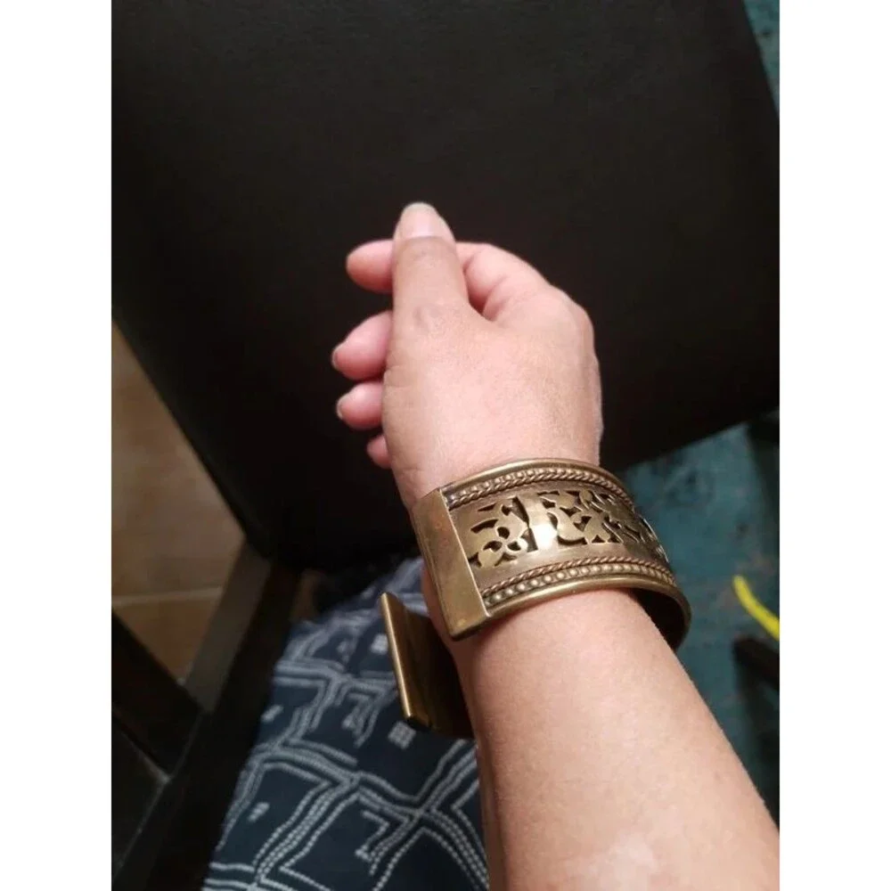2 piece Vintage bronze cuff bracelets